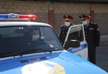 Участковому инспектору из Туркестана вручили ключи от нового служебного автотранспорта полиция