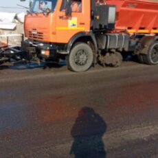В Шымкенте 105 единиц техники задействованы в уборке снега уборка снега