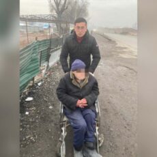 Без вести пропавшего инвалида вернули домой полицейские Туркестанской области инвалид-колясочник