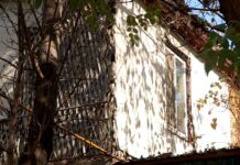 В Абайском районе Шымкента 27 аварийных домов