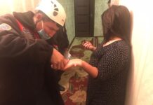 Жительнице Шымкента кольцо сняли спасатели кольцо