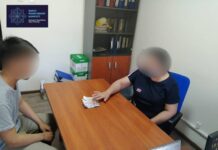 В Шымкенте житель расплатился фальшивой 100 долларовой купюрой фальшивые доллары