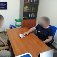 В Шымкенте житель расплатился фальшивой 100 долларовой купюрой фальшивые доллары