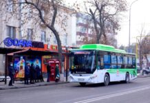 В Шымкенте запущен новый сервис по оплате проезда в автобусе автобусы