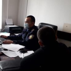 В Сарыагашском районе мужчина ограбил подростка
