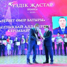 Знай наших: Разрулил затор в непогоду — стал лучшим аким
