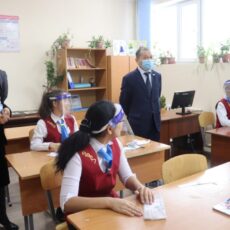 Министр труда встретился с жителями Туркестанской области Министр труда и социальной защиты населения РК Биржан Нурымбетов