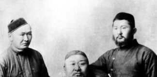 Абай и его потомки Абай