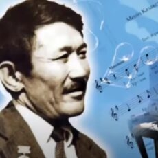 На родине Короля казахского вальса композитору установили памятник Шамши Калдаяков