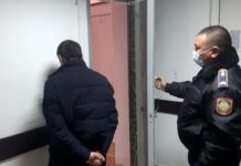 Мужчин, отобравших у детей телефоны, задержали в Кентау кража телефона