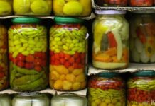 Об опасности ботулизма говорят санврачи Шымкента