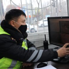 ОПМ «Чистый город»: Пьяного мужчину, спящего на остановке отправили в вытрезвитель полиция