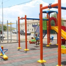 В Толебийском районе благоустраивают города и села детская площадка