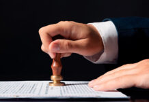 По заключению с подписью умершего врача выиграли тендер в Шымкенте