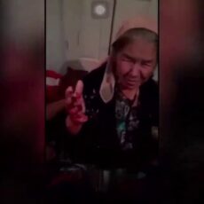 Пенсионерку избили в Шымкенте: Она уверяет, что это были ее дочери