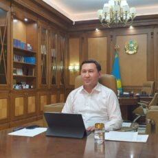 Аким Шымкента вошел в тройку лучших Мурат Айтенов