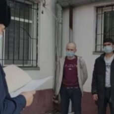 Решением суда в Сарыагашском районе 5 иностранцев выдворили за пределы страны