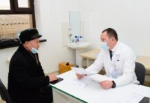 Квалифицированные специалисты из Алматы оказывают консультации жителям Отырарского района медики