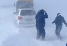 В Созакском районе оказали помощь пассажирам, застрявшим в снежных заносах снежные заносы