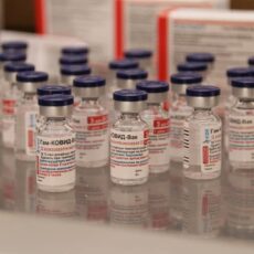 Произведена промышленная партия вакцины Спутник V на базе Карагандинского фармкомплекса вакцина