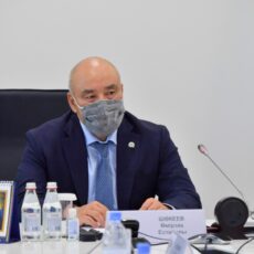 «Наденьте сапоги и ходите по проектам», — Умирзак Шукеев чиновникам Умирзак Шукеев