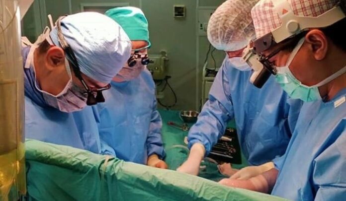 операция новорождённому