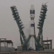 Ракета «Союз» с 38 спутниками стартовала с Байконура ракета
