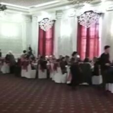 Той на 100 гостей устроили жители Ленгера той