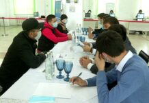 Общественная приемная заработала в городских ЦОНах