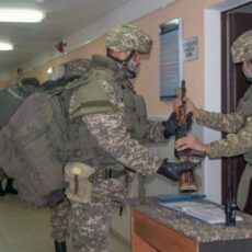 Воинские части Вооруженных Сил подняты по тревоге