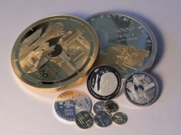 монеты национальной валюты