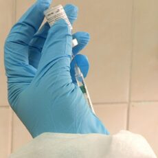 Отечественной вакциной начали прививать шымкентцев