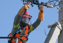 В этом году введут в эксплуатацию электрические сети в 10 жилых массивах электричество