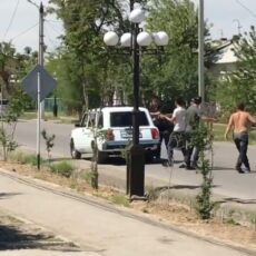 Мужчину с кухонным ножом в руках задержали в Туркестане нож