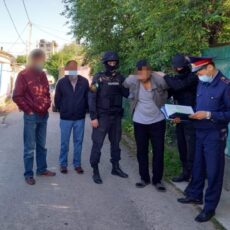 В Туркестанской области полицейские за сутки задержали 6 наркосбытчиков наркосбытчики