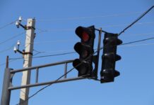 Светофоры нового типа ставят в Кентау светофор