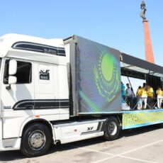 В Шымкенте в честь дня символов состоялся парад автомобилей день госсимволов