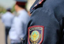 Казахстанских полицейских переобуют в кроссовки