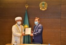 Мурат Айтенов встретился с Верховным муфтием аким