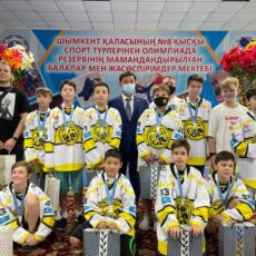 Шымкентская команда «Торнадо» одержала победу во втором туре хоккей