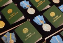 В Каратауском районе проживают 1 064 обладательницы подвесок «Алтын алқа» и «Күміс алқа»