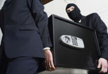 Сейф с деньгами и золотом вынесли воры из дома жителя Сарыагаша кража