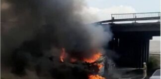 Возле села Аксу упала с моста фура: В ДЧС рассказали подробности пожар