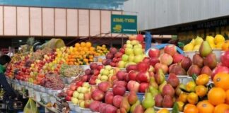 Число торговых мест на рынках Казахстана продолжает снижаться базар