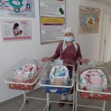 Тройня родилась в семье учителей тройня