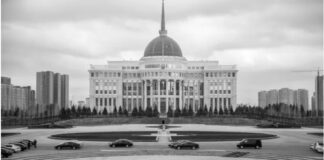 Токаев посмертно наградил погибших при ЧП в Жамбылской области