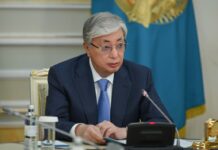 К. Токаев поручил поддержать семьи, потерявших своих близких