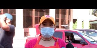 В Шымкенте добровольцы развозят горячие обеды медикам