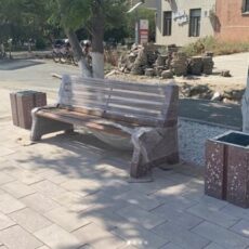 В Шымкенте на улице Байтерекова появились скамейки