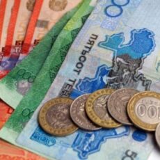 Сколько составляет пособие по инвалидности и по потере кормильца деньги